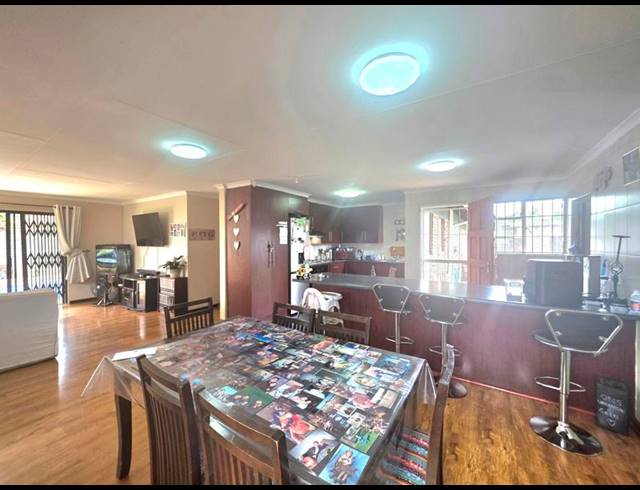 3 BEDROOM HOUSE FOR SALE IN VAN DYK PARK